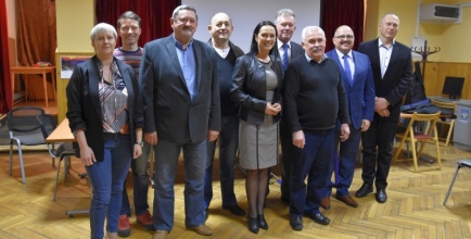 Wójt Sylwia Cieślar, zastępca wójta Rafał Glajcar, przewodniczący rady Karol Lipowczan, radny i sołtys jednocześnie Karol Macura, radna Magdalena Samosiuk, przedstawiciele rady sołeckiej